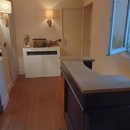 Chez Christelle, Vu Unique Du Quartier Mouffetard *